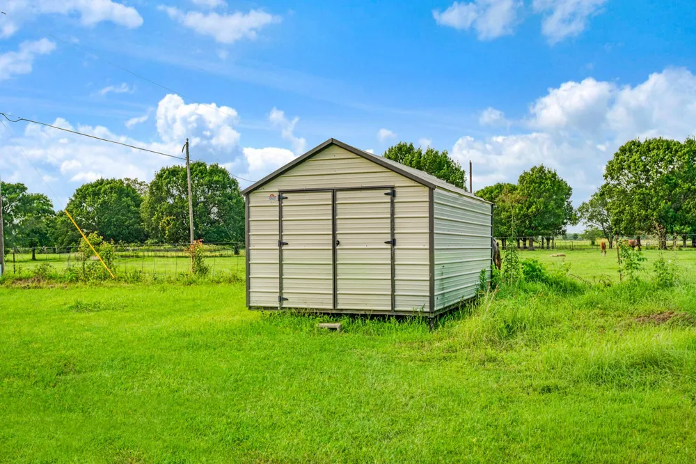 735 TODD STREET Blossom, TX 75416