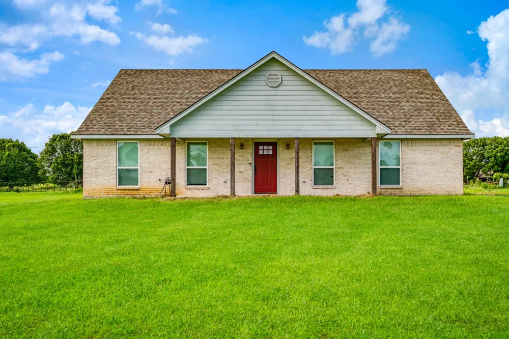 735 TODD STREET Blossom, TX 75416