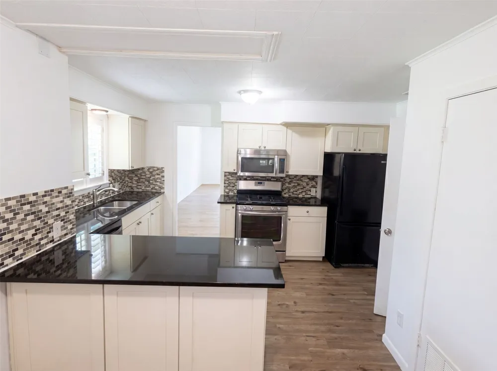 421 3rd Street Jacksboro, TX 76458