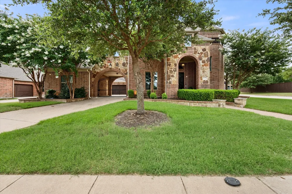 2001 Sterling Trace Drive Keller, TX 76248