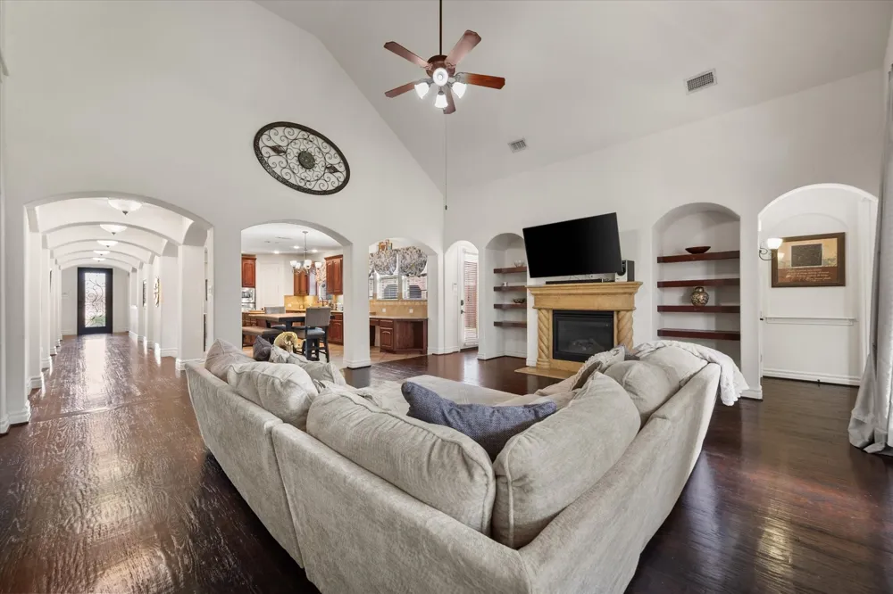 2001 Sterling Trace Drive Keller, TX 76248