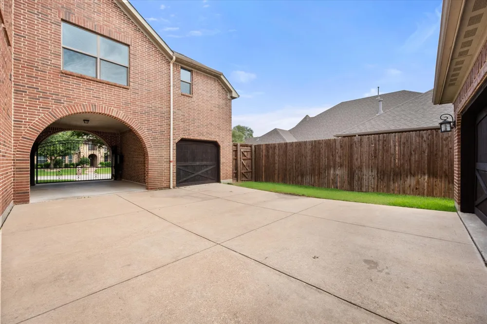 2001 Sterling Trace Drive Keller, TX 76248