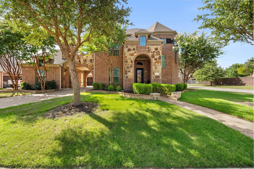 2001 Sterling Trace Drive Keller, TX 76248