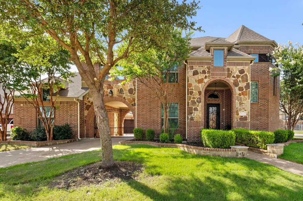 2001 Sterling Trace Drive Keller, TX 76248