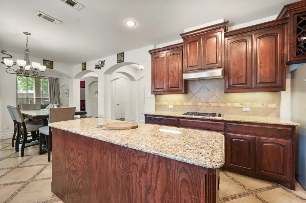 2001 Sterling Trace Drive Keller, TX 76248