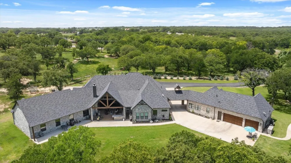 4101 W Highway 114 Paradise, TX 76073