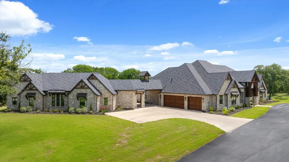 4101 W Highway 114 Paradise, TX 76073