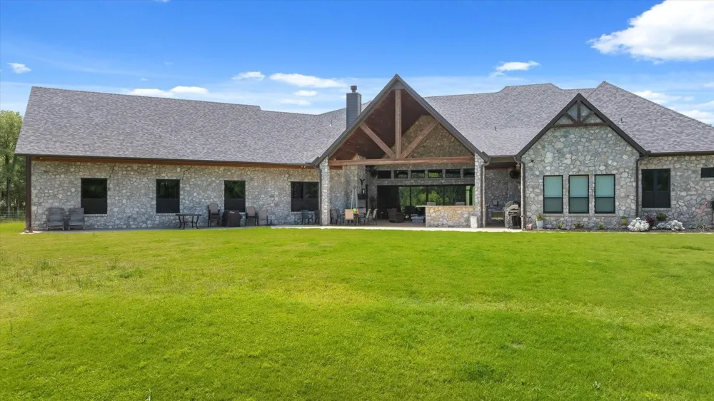 4101 W Highway 114 Paradise, TX 76073