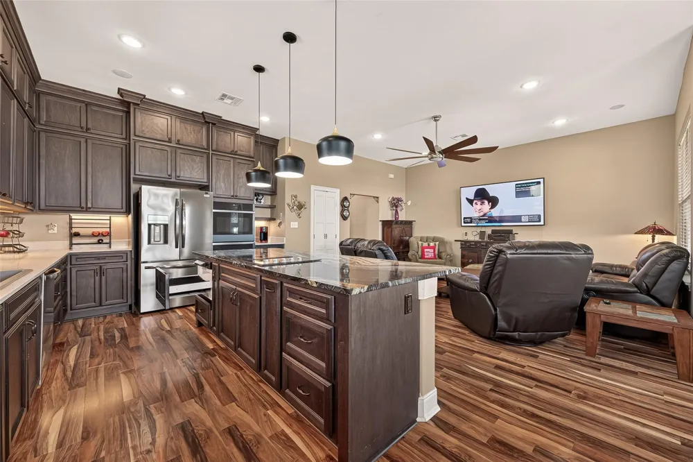 3730 Mendocino Drive Galveston, TX 77554