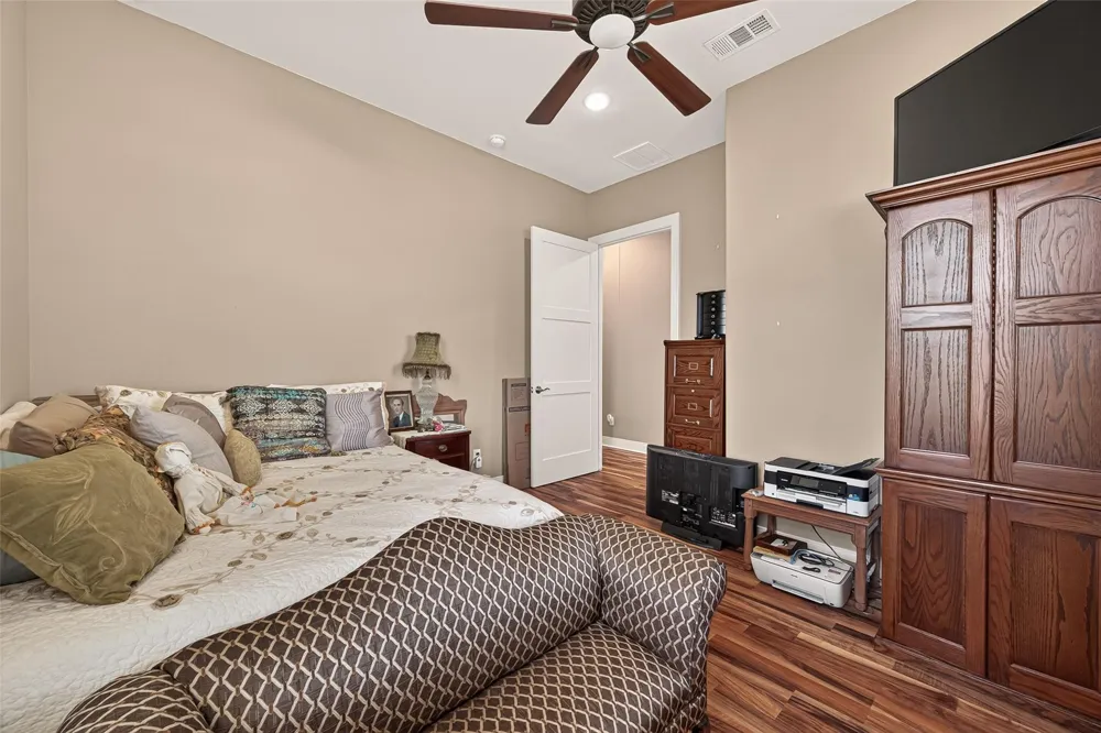 3730 Mendocino Drive Galveston, TX 77554
