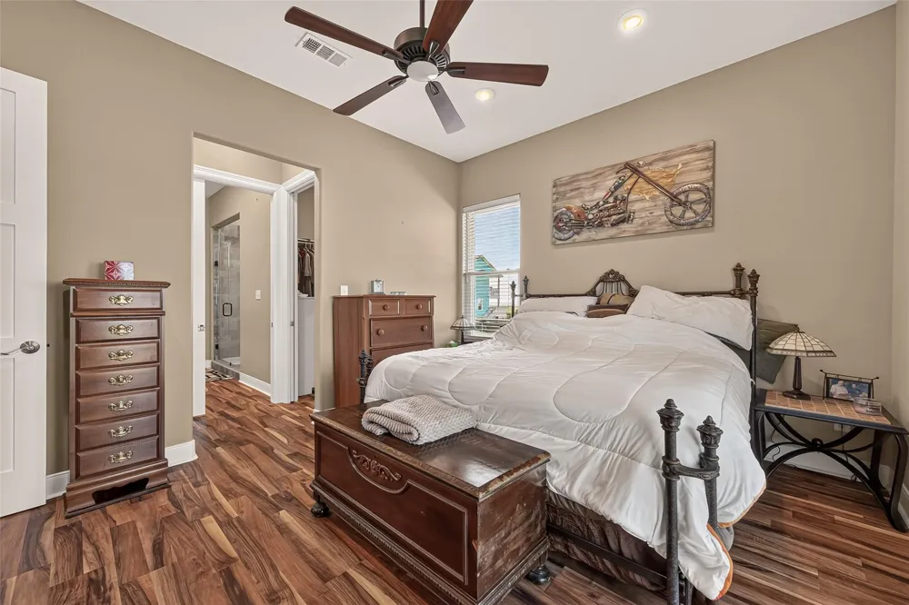 3730 Mendocino Drive Galveston, TX 77554