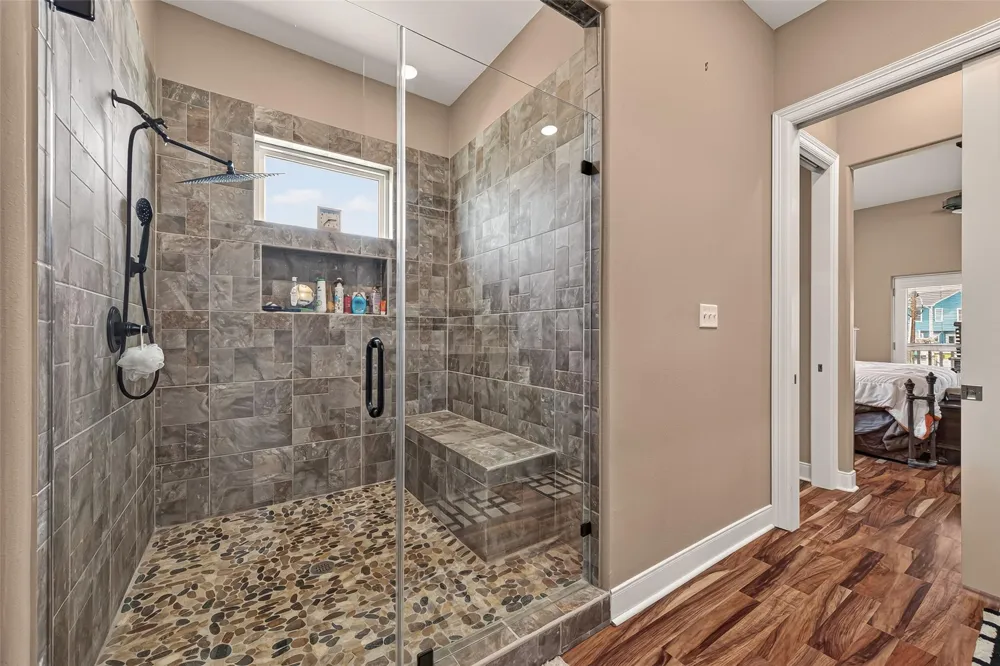 3730 Mendocino Drive Galveston, TX 77554