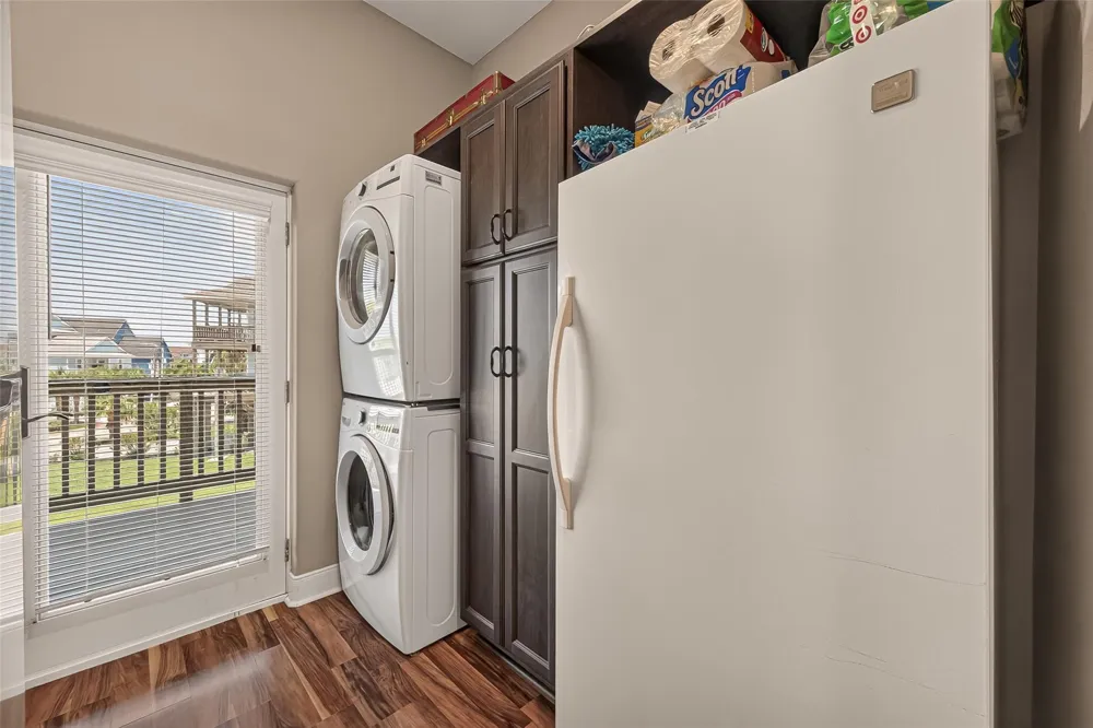 3730 Mendocino Drive Galveston, TX 77554