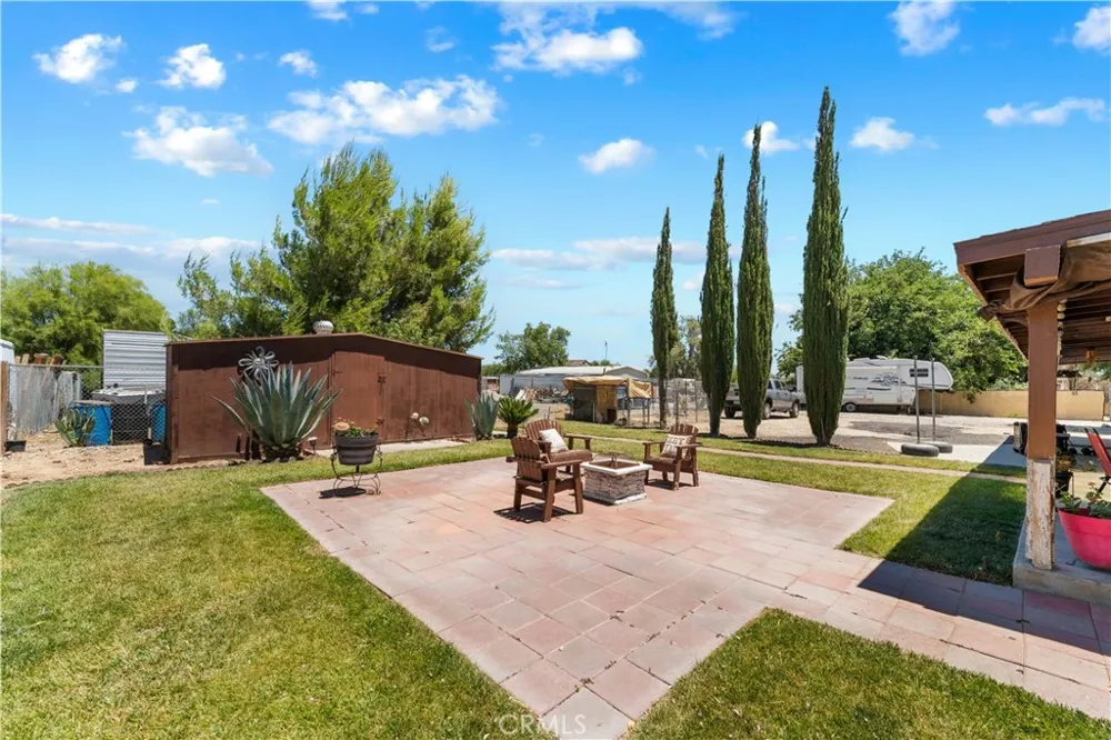 9615 E Avenue S12 Littlerock, CA 93543