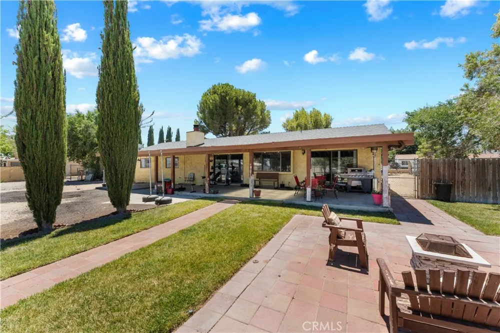 9615 E Avenue S12 Littlerock, CA 93543