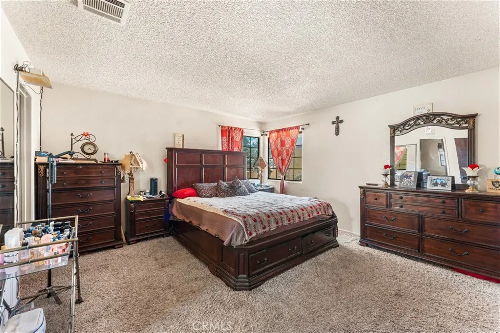 9615 E Avenue S12 Littlerock, CA 93543