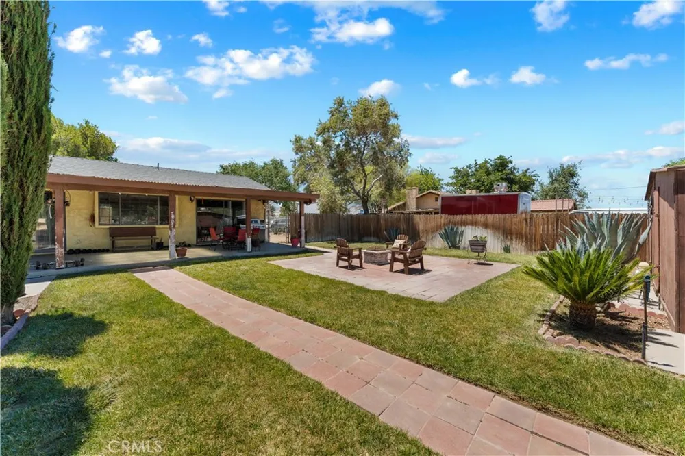 9615 E Avenue S12 Littlerock, CA 93543