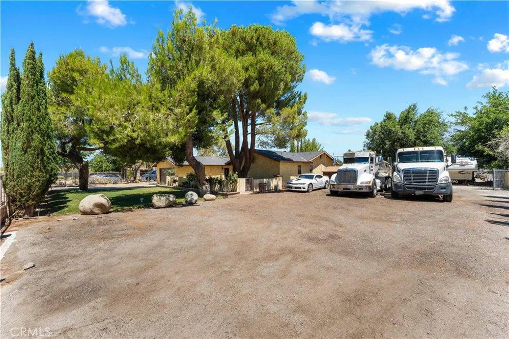 9615 E Avenue S12 Littlerock, CA 93543