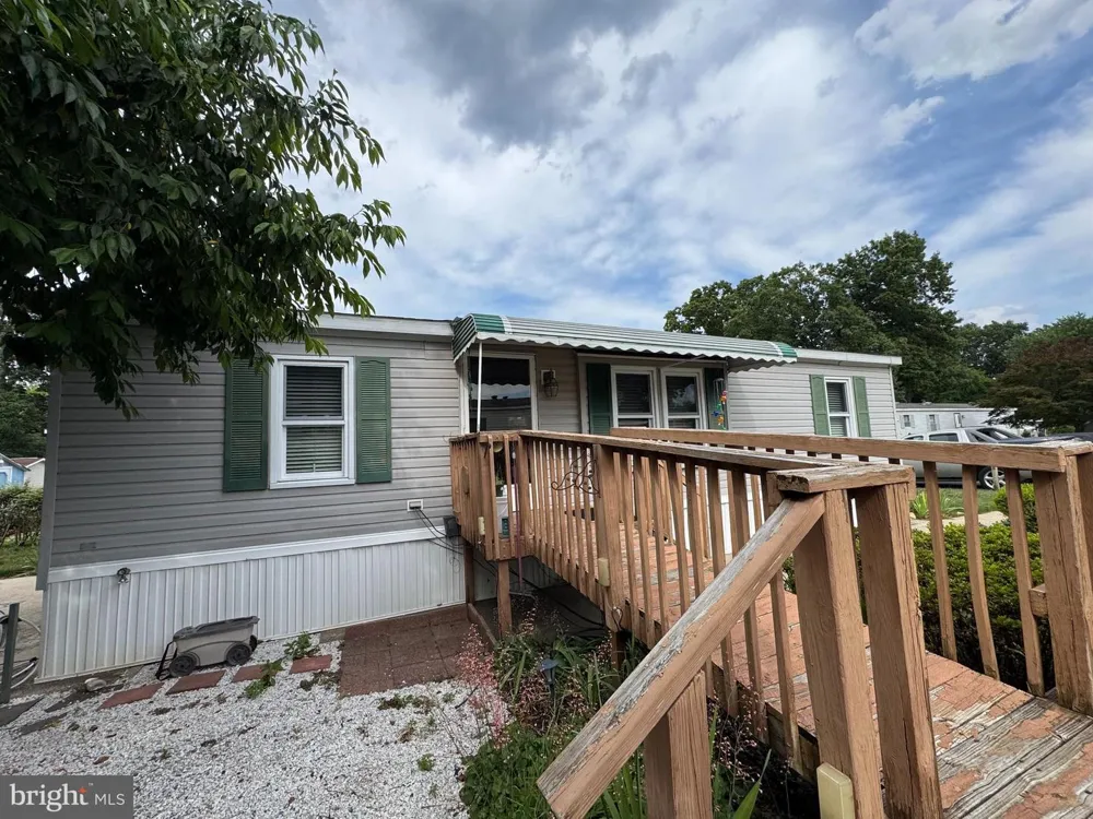 5 TARA DRIVE Browns Mills, NJ 08015