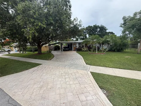 1232 SW 1st Ave