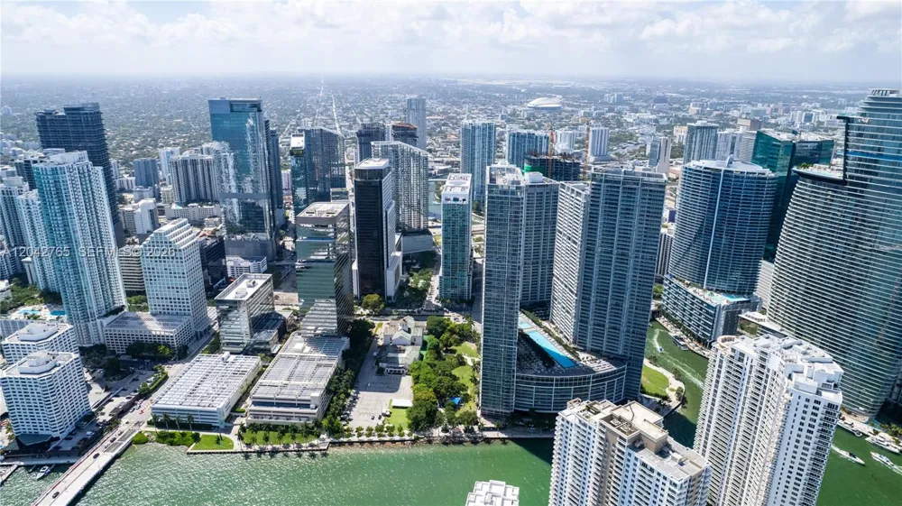495 Brickell Ave #4609 Miami, FL 33131