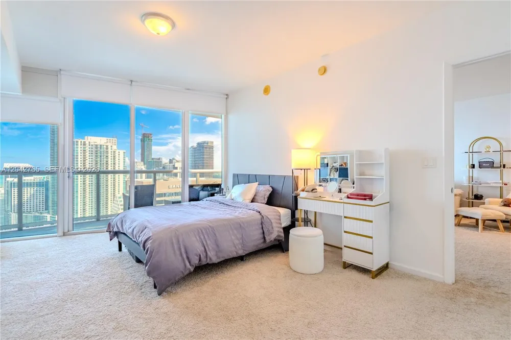 495 Brickell Ave #4609 Miami, FL 33131