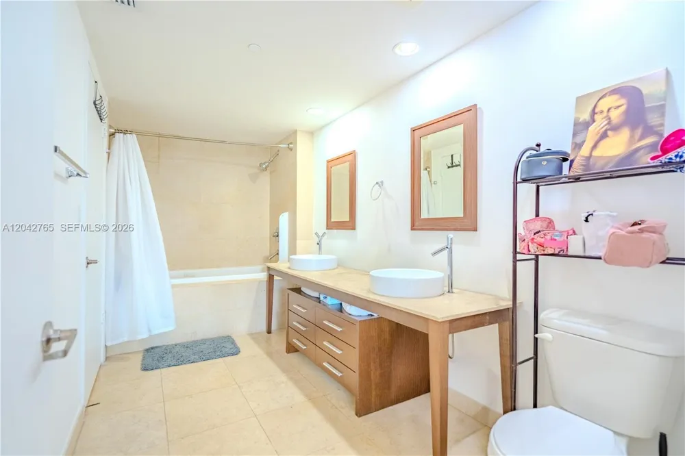495 Brickell Ave #4609 Miami, FL 33131