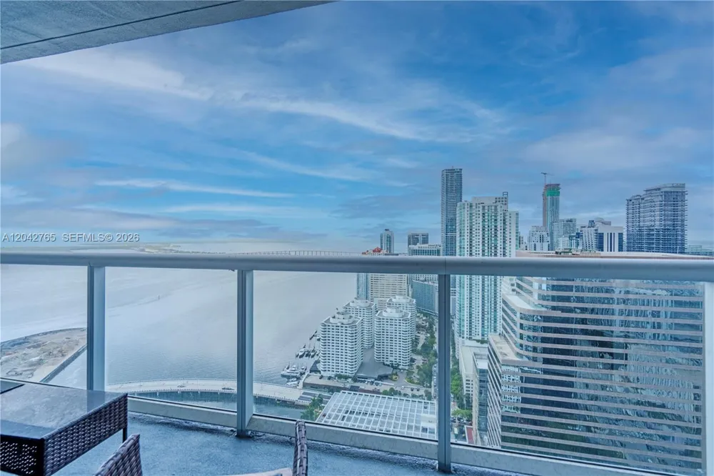 495 Brickell Ave #4609 Miami, FL 33131