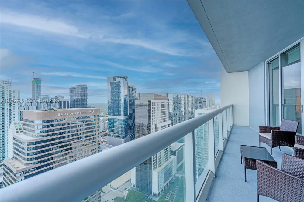 495 Brickell Ave #4609 Miami, FL 33131