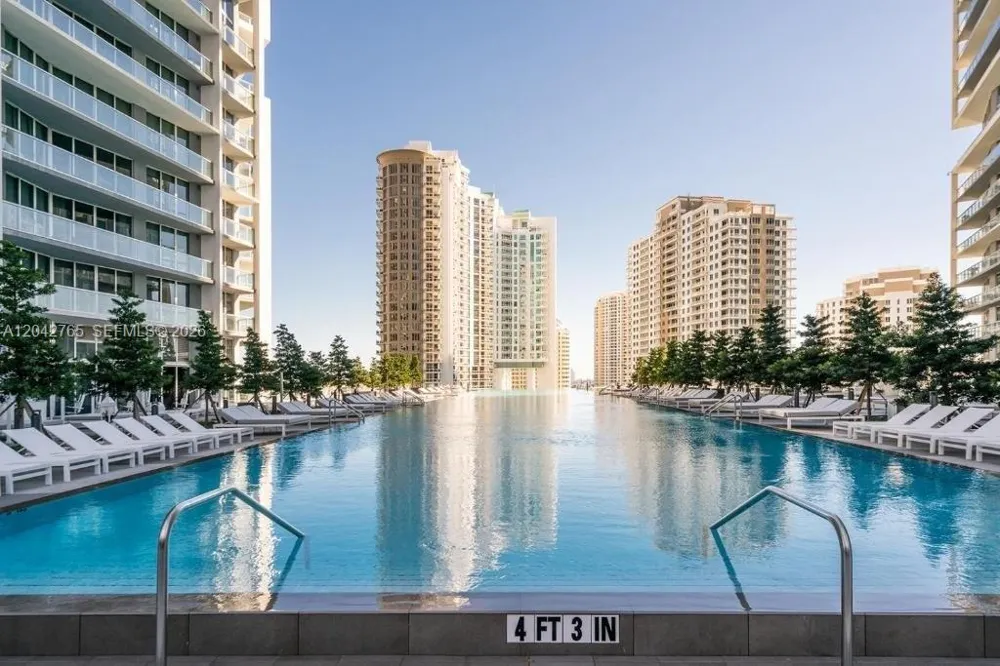 495 Brickell Ave #4609 Miami, FL 33131