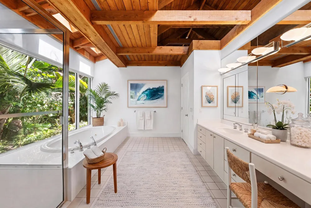 6 La Costa Way Palm Beach, FL 33480