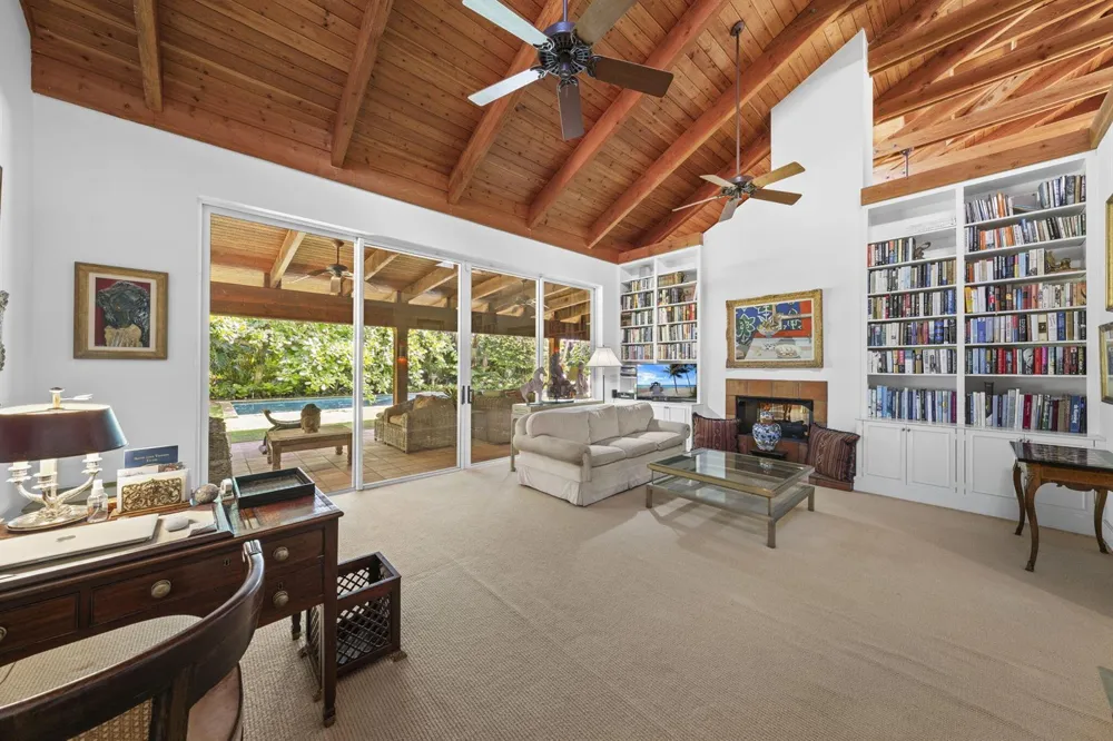 6 La Costa Way Palm Beach, FL 33480