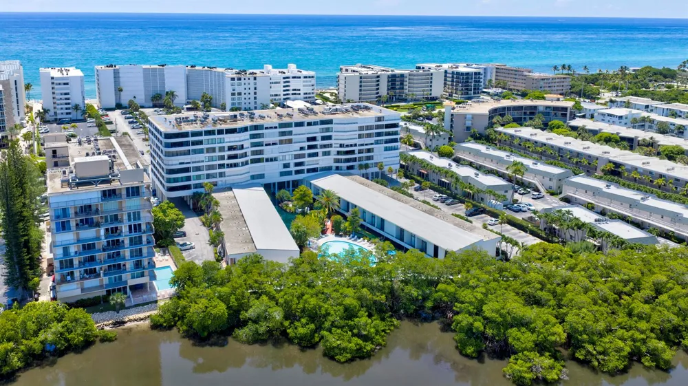 3589 S Ocean Boulevard #30 South Palm Beach, FL 33480