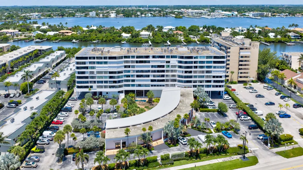 3589 S Ocean Boulevard #30 South Palm Beach, FL 33480