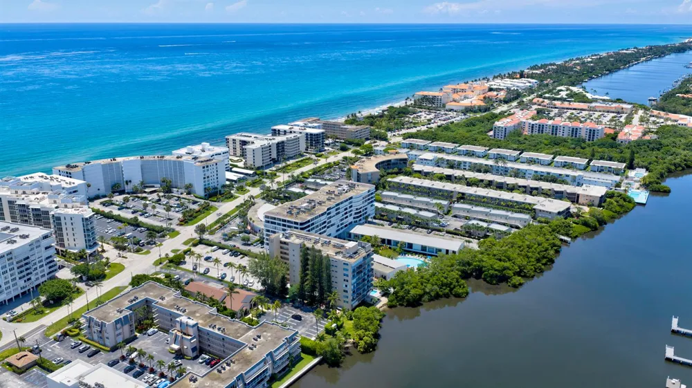 3589 S Ocean Boulevard #30 South Palm Beach, FL 33480