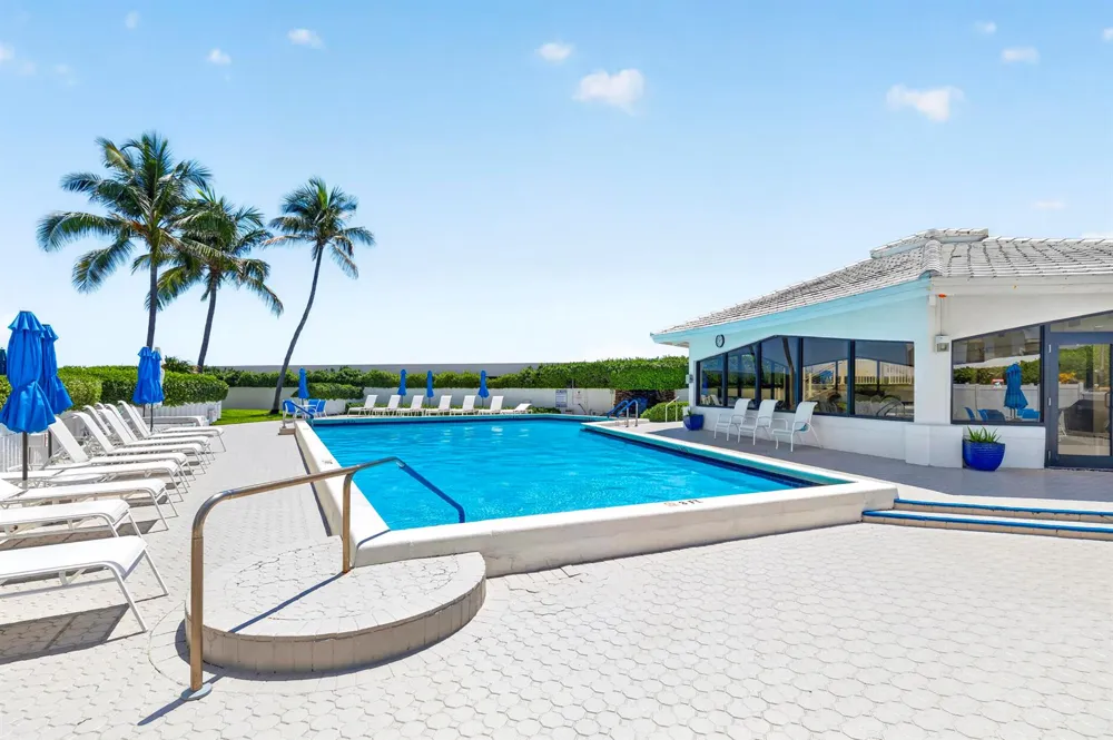 3589 S Ocean Boulevard #30 South Palm Beach, FL 33480