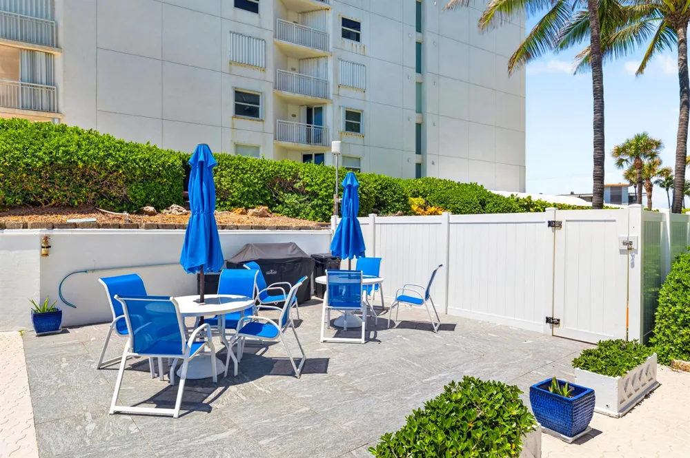 3589 S Ocean Boulevard #30 South Palm Beach, FL 33480