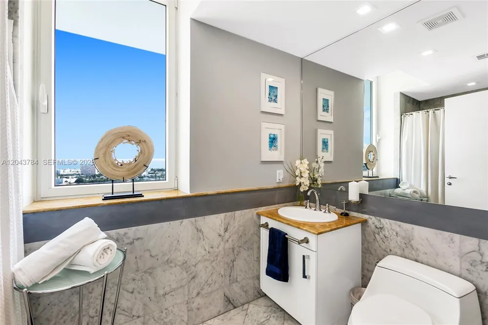 540 West Ave #2311 Miami Beach, FL 33139