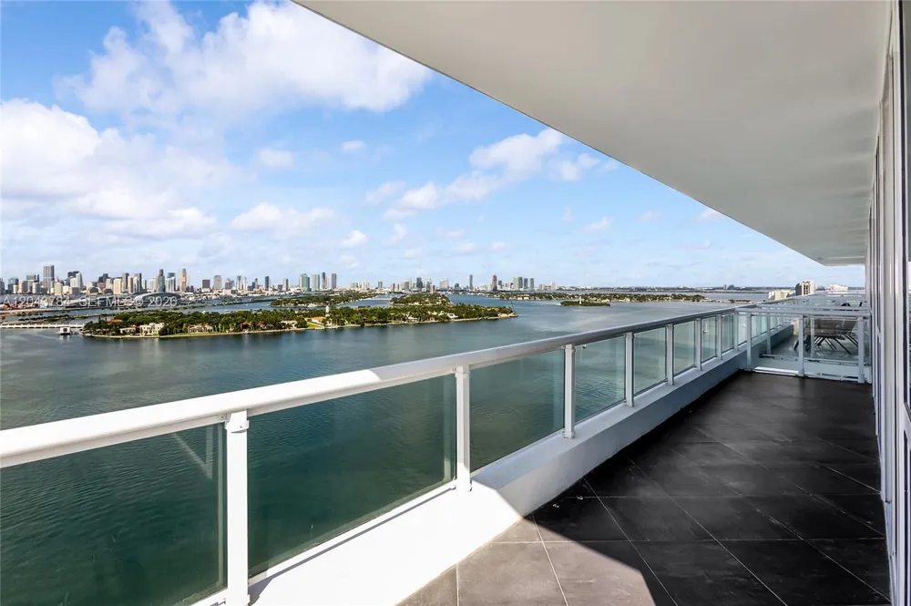 540 West Ave #2311 Miami Beach, FL 33139