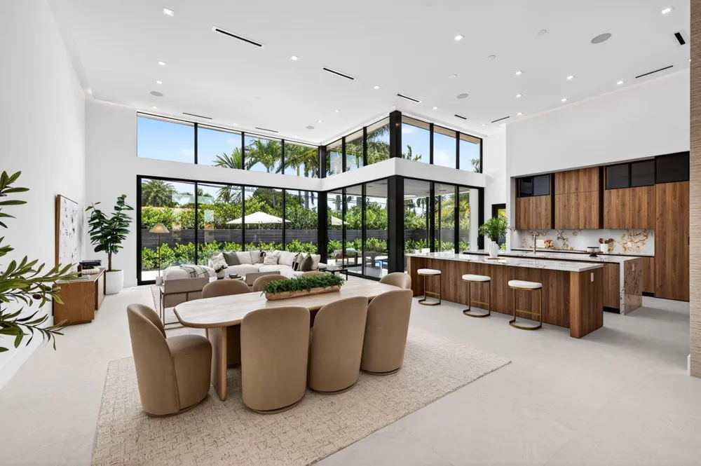 2717 NE 33rd Street Fort Lauderdale, FL 33306