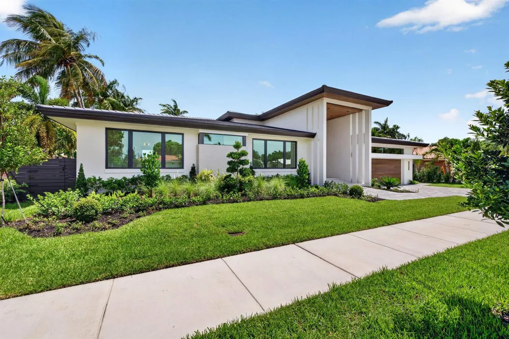 2717 NE 33rd Street Fort Lauderdale, FL 33306