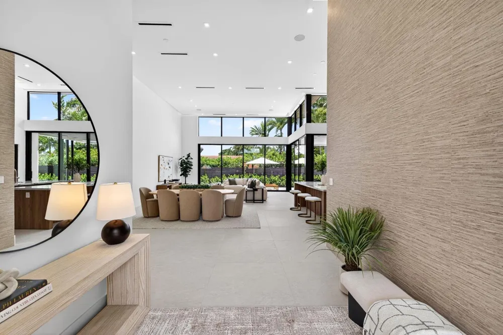 2717 NE 33rd Street Fort Lauderdale, FL 33306