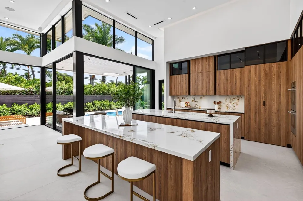 2717 NE 33rd Street Fort Lauderdale, FL 33306