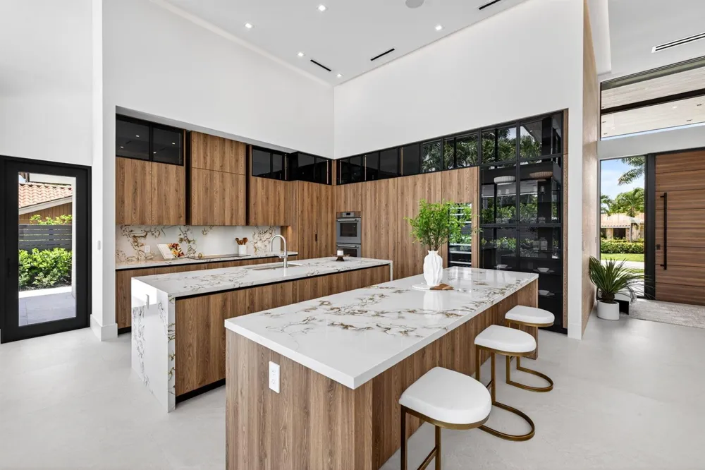 2717 NE 33rd Street Fort Lauderdale, FL 33306
