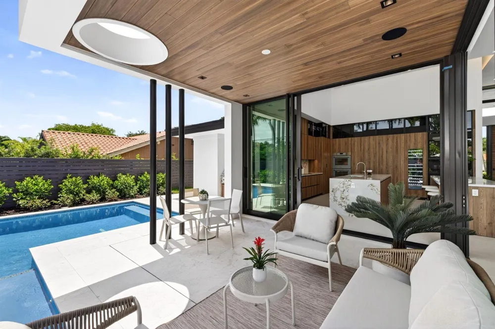 2717 NE 33rd Street Fort Lauderdale, FL 33306