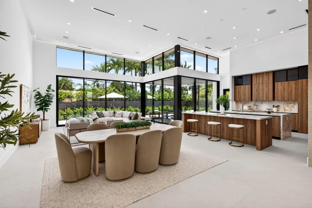 2717 NE 33rd Street Fort Lauderdale, FL 33306