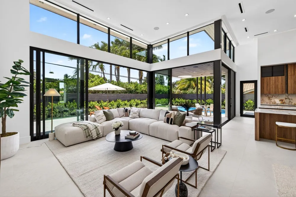 2717 NE 33rd Street Fort Lauderdale, FL 33306