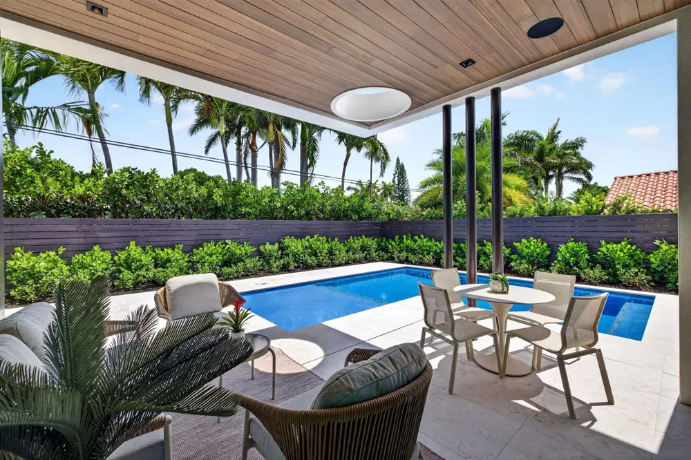 2717 NE 33rd Street Fort Lauderdale, FL 33306