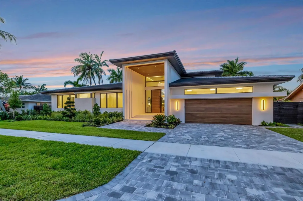 2717 NE 33rd Street Fort Lauderdale, FL 33306