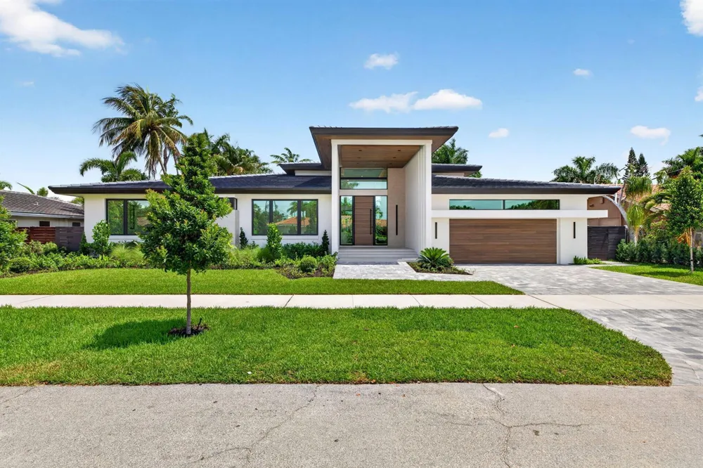 2717 NE 33rd Street Fort Lauderdale, FL 33306